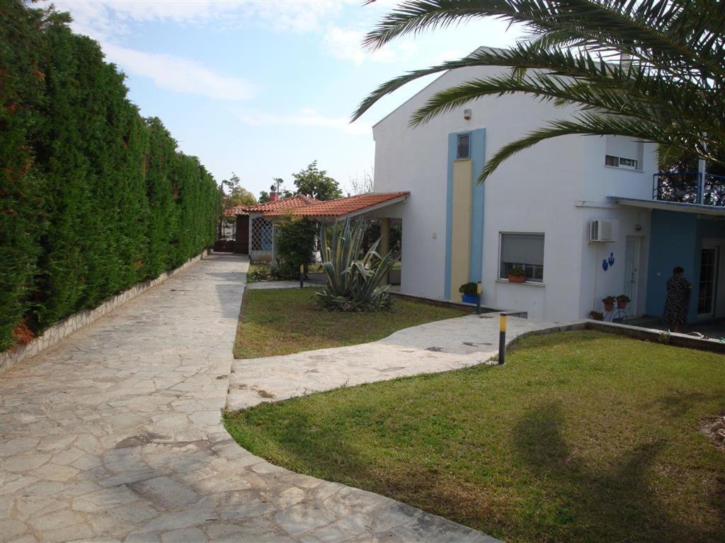 Wonderful House With Private Garden Villa Flogita Exterior foto